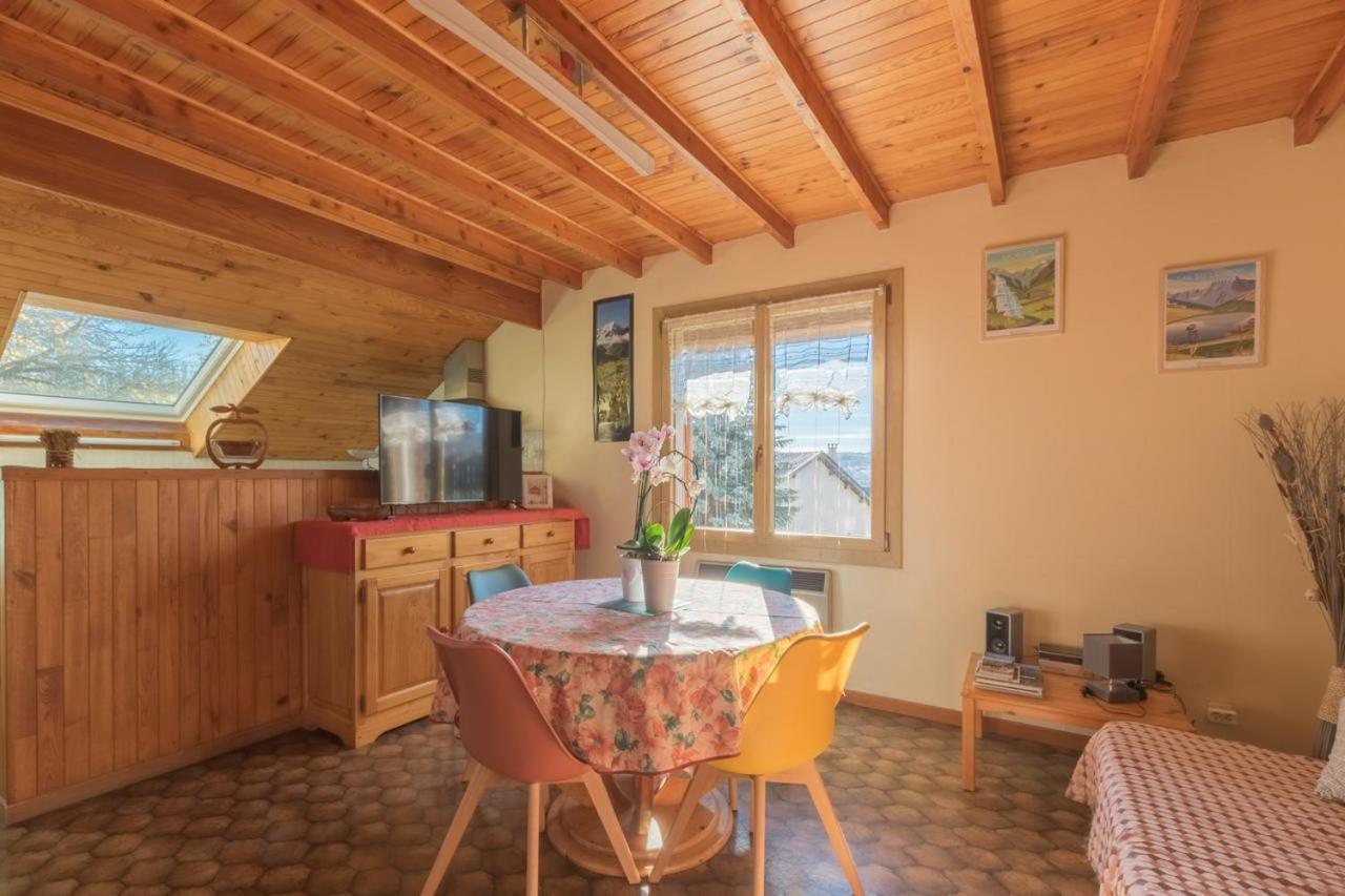 Vacances A La Montagne Saint-Julien-en-Champsaur Rom bilde